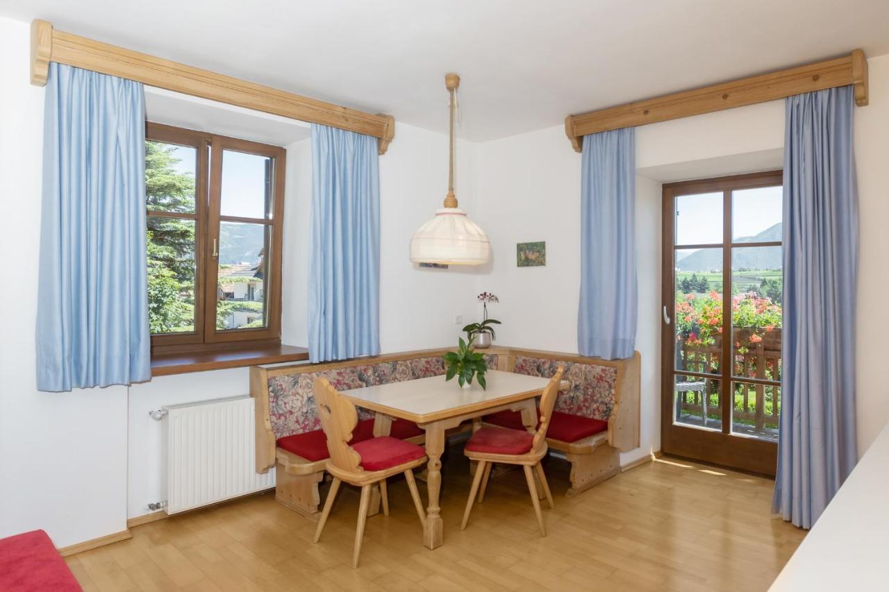 Appartements Eppanerhof Appiano Sulla Strada Del Vino Luaran gambar