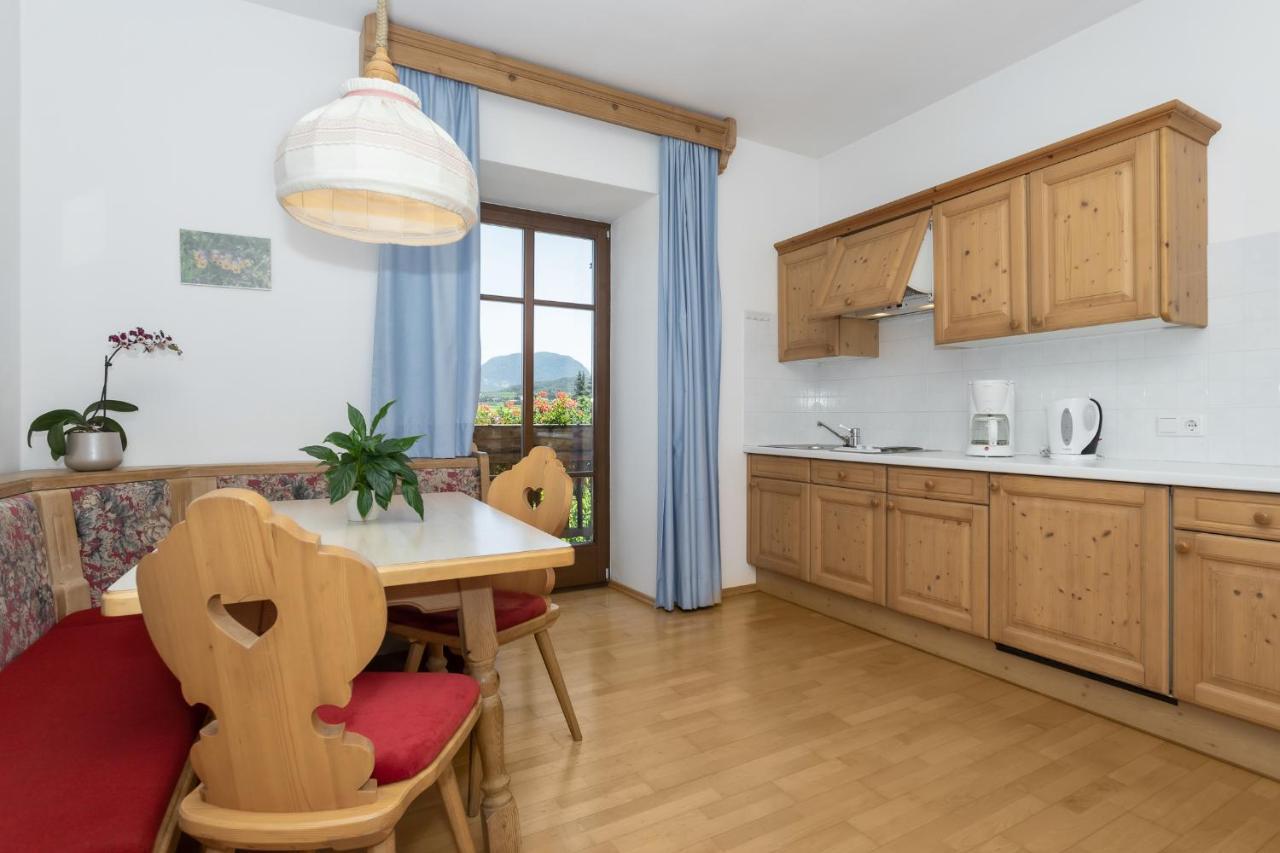 Appartements Eppanerhof Appiano Sulla Strada Del Vino Luaran gambar